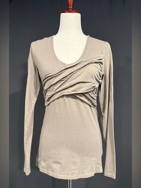 Athleta Taupe Long-Sleeve Ruched Front Tee